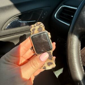 Apple Watch series 7000- Gold with leopard print scrunchie band